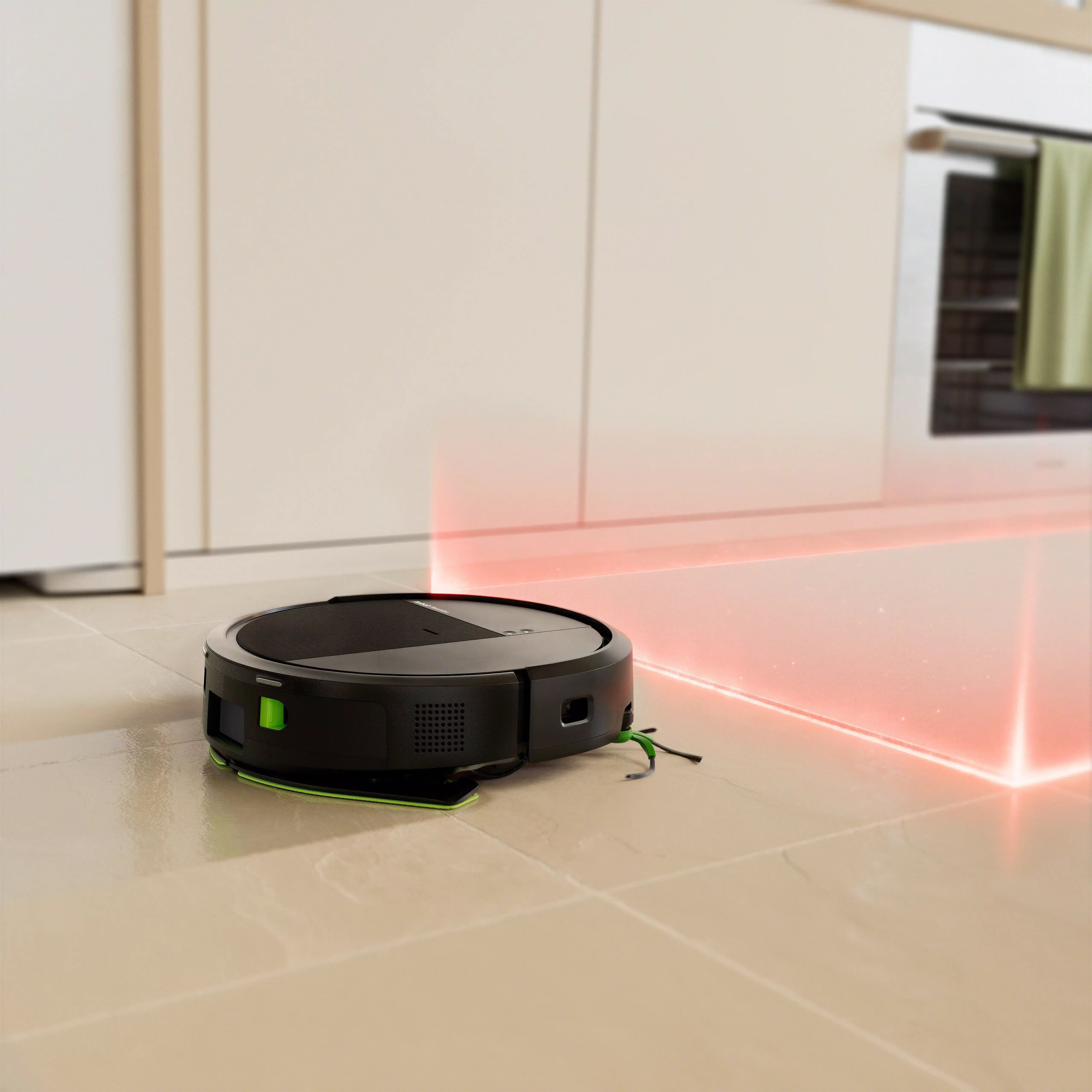 Roomba® 115 Combo Robot - Black